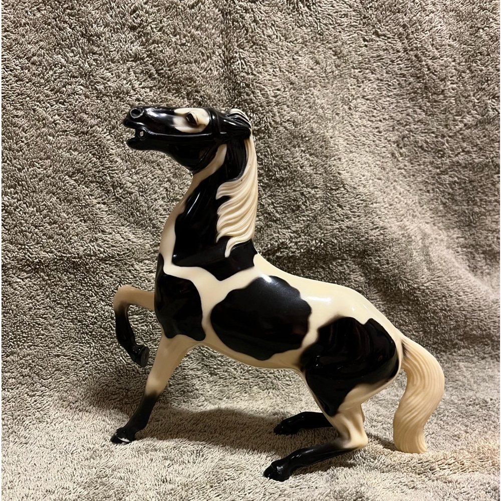 Vintage Model Heartland Western Horse